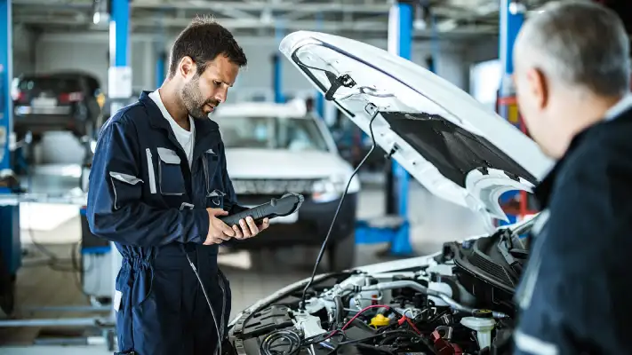 Automobiliu diagnostika Vilniuje, atlieka variklio diagnostika